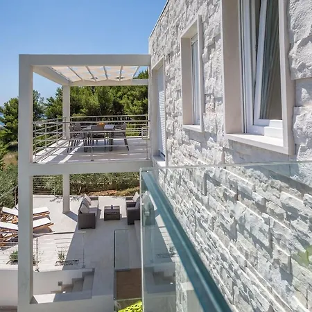 In With Swimming Pool * Bol