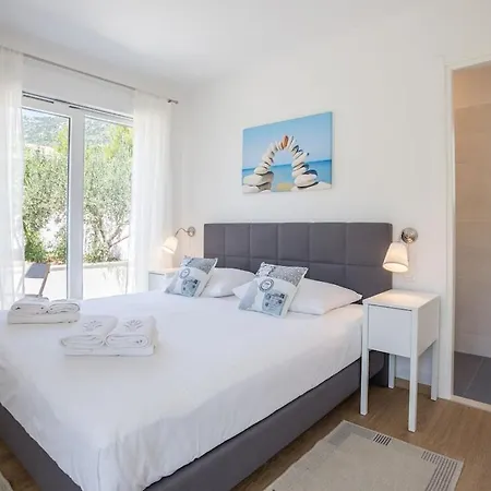 In With Swimming Pool Bol