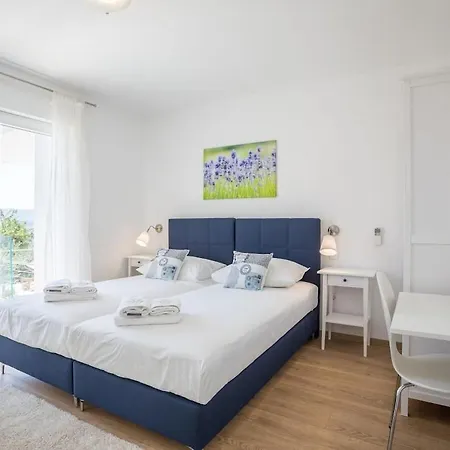 Villa In With Swimming Pool Bol