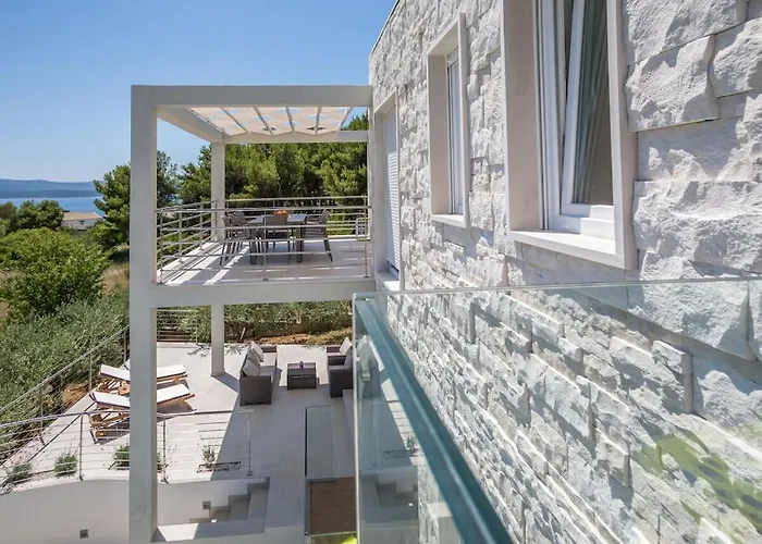 In With Swimming Pool * Bol