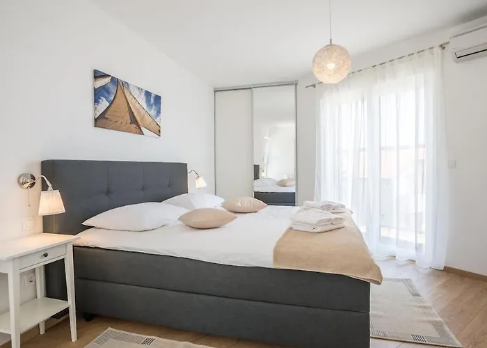 In With Swimming Pool Bol