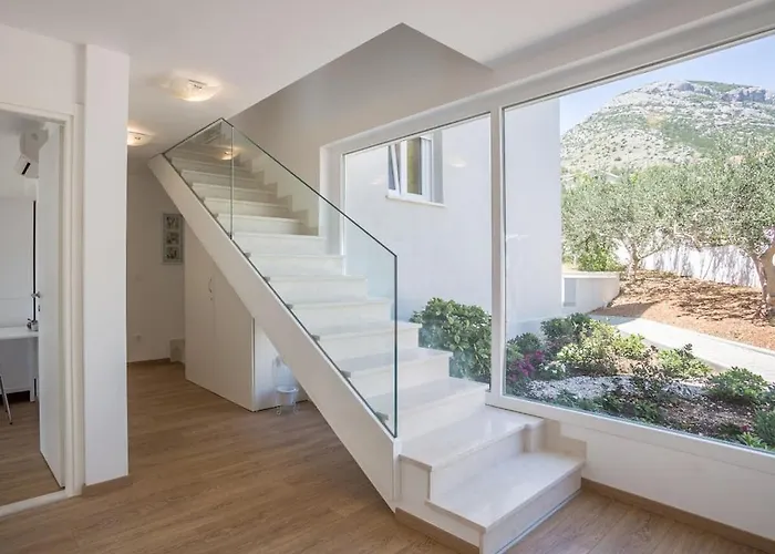 In With Swimming Pool * Bol